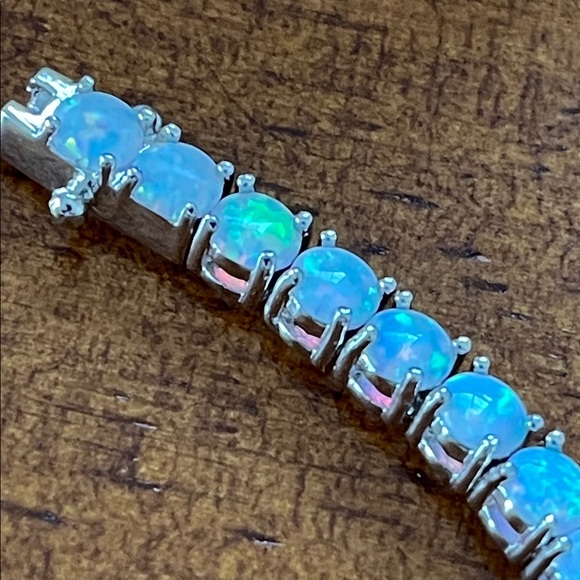 Opal Bracelet in Silver Setting - Picture 5 of 12